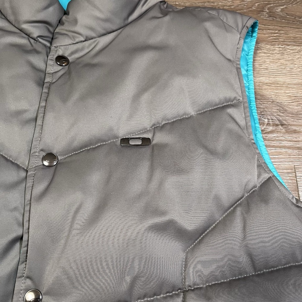 Oakley Command Reversible Puffer Vest Gray Mens Size Large Y2k Insulated Winter View 2